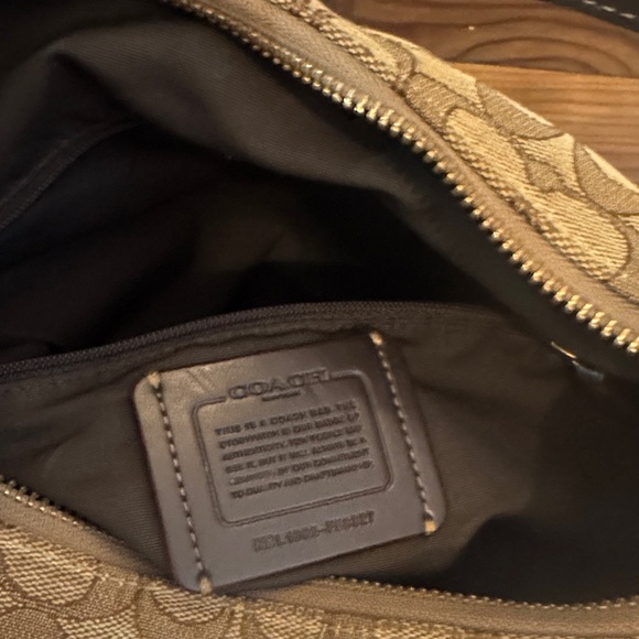 Coach Tan Signature Hobo Bag - Picture 6 of 10